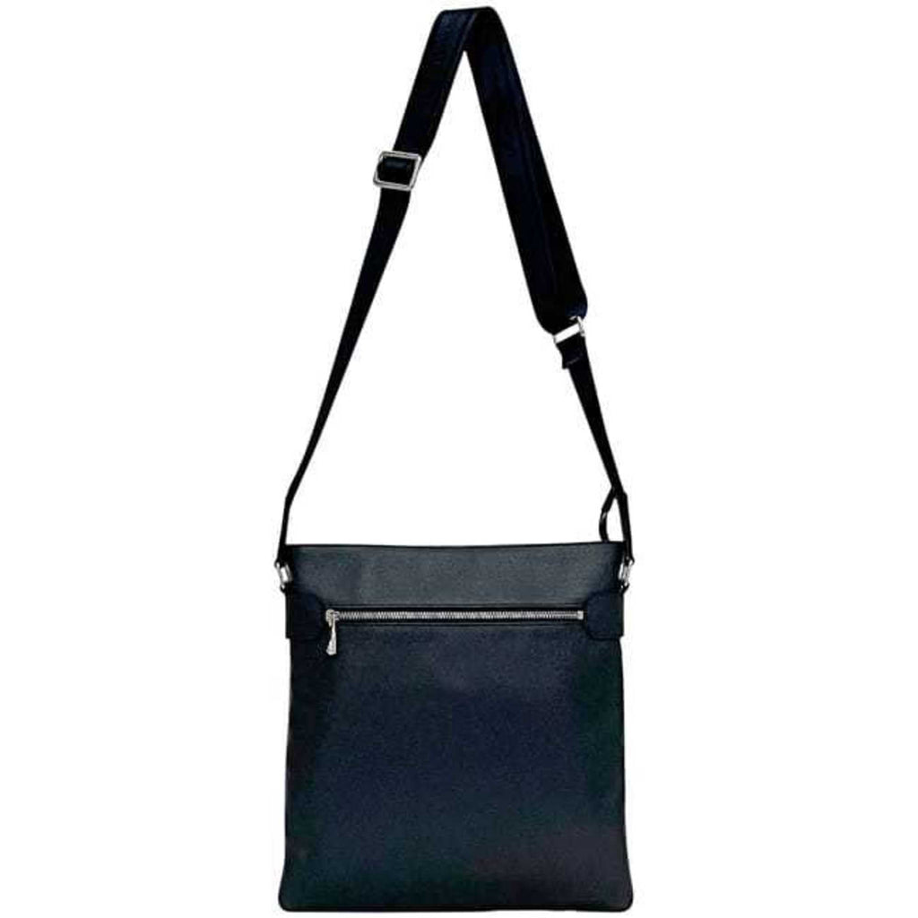 Louis Vuitton Taiga Boreal Navy Taiga Leather Shoulder Bag (Pre-Owned)
