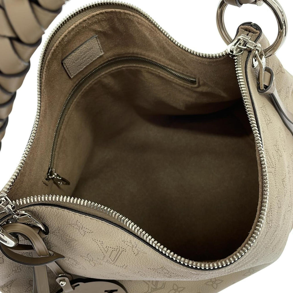 Louis Vuitton Galle Leather Handbag (Pre-Owned)