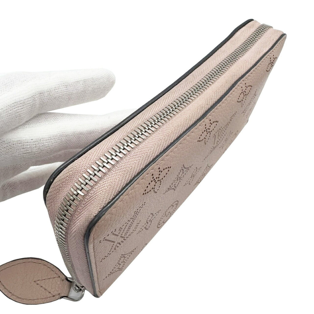 Louis Vuitton Mahina Pink Mahina Leather Long Wallet (Bi-Fold) (Pre-Owned)