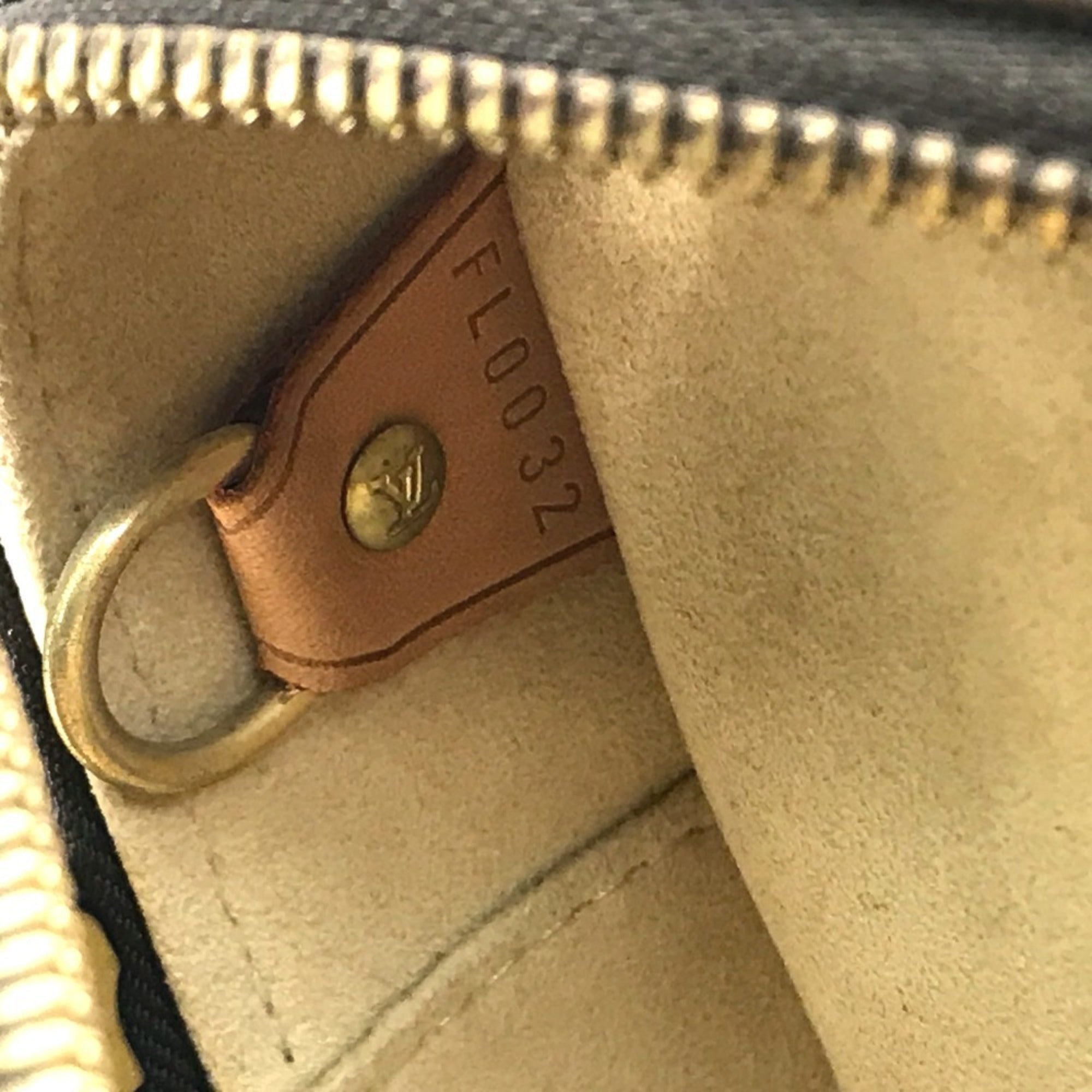 Louis Vuitton Monogram Brown Monogram Shoulder Bag (Pre-Owned)