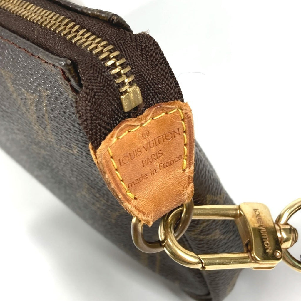 Louis Vuitton Brown Monogram Monogram Pochette Pouch Shoulder Bag (Pre-Owned)