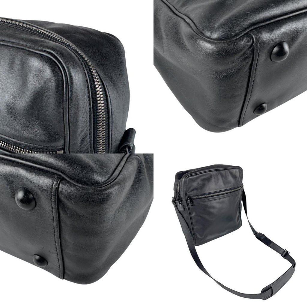 Louis Vuitton Noir Shoulder Bag (Pre-Owned)