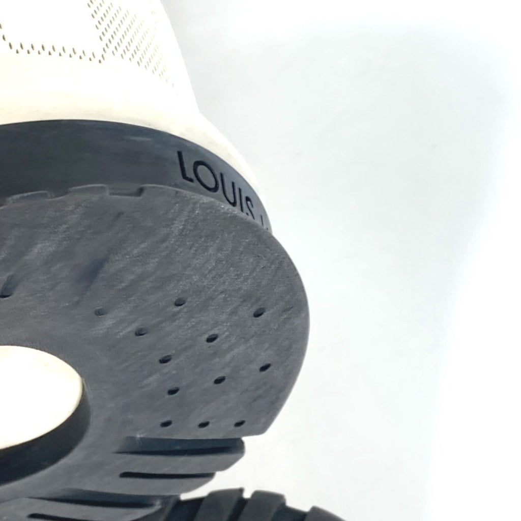 Louis Vuitton Black White Sneakers (Pre-Owned)