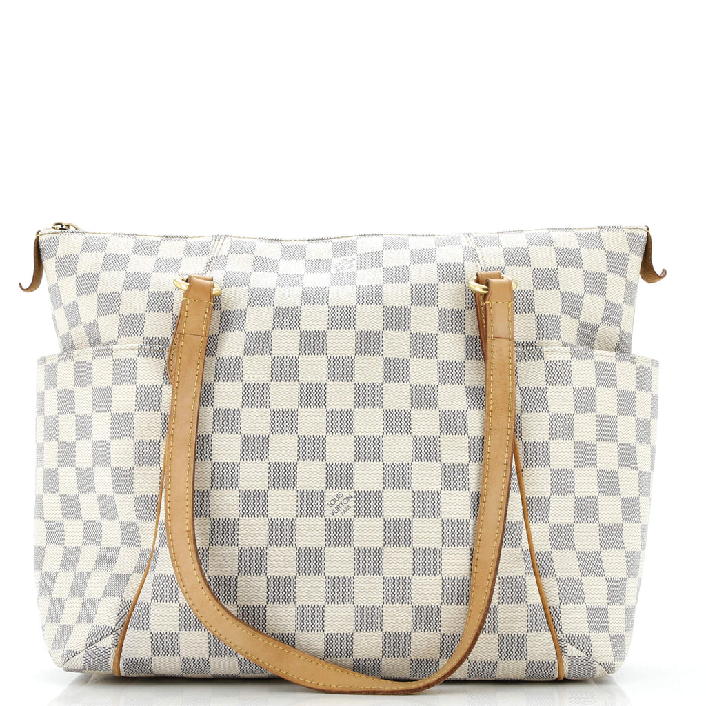Totally Handbag Monogram Canvas MM
