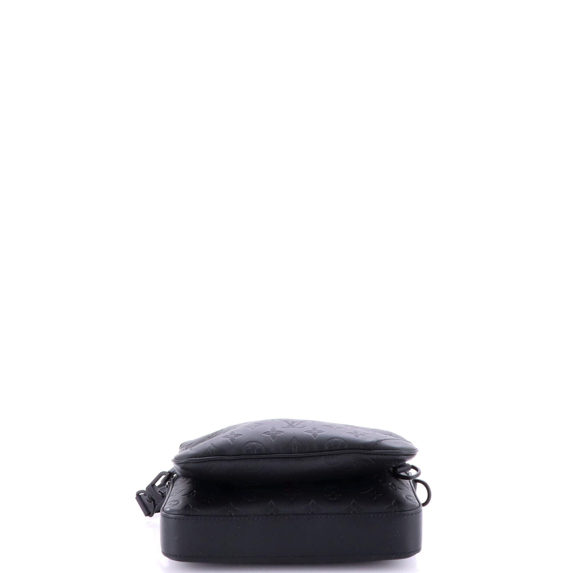 Trio Messenger Bag Monogram Shadow Leather