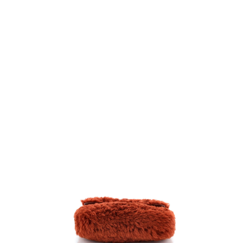 Triomphe Chain Shoulder Bag Shearling Small