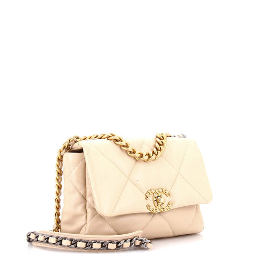 19 Flap Bag Quilted Leather Medium