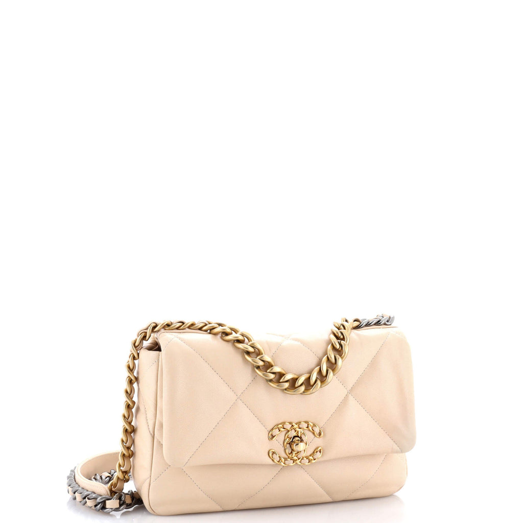 19 Flap Bag Quilted Leather Medium