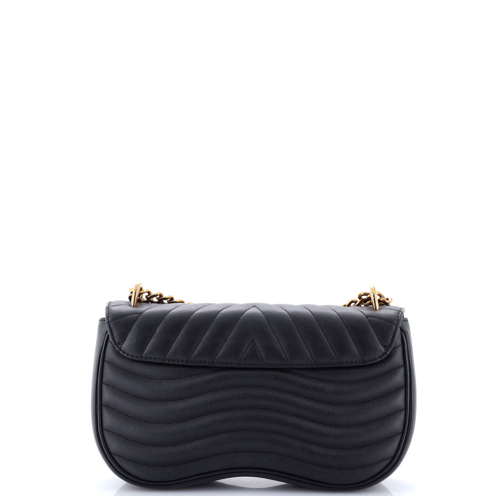 New Wave Chain Bag Quilted Leather MM