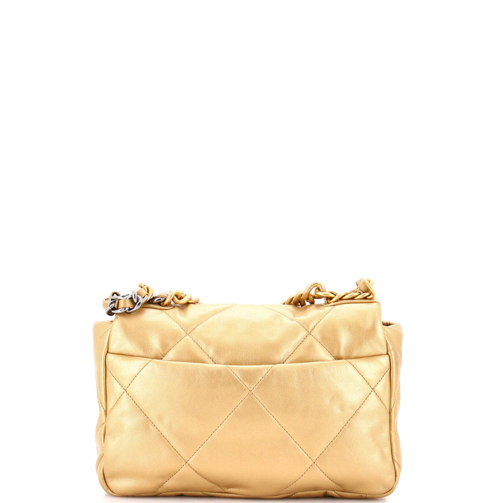 19 Flap Bag Quilted Leather Medium