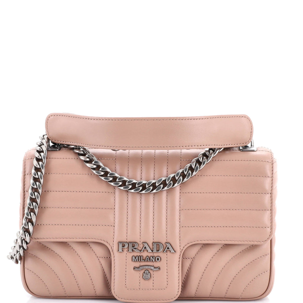 Chain Flap Shoulder Bag Diagramme Quilted Leather Medium