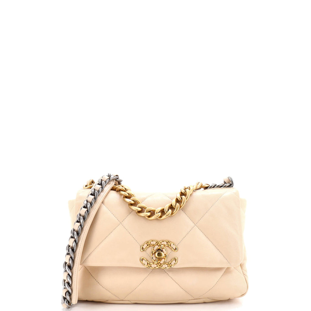 19 Flap Bag Quilted Leather Medium