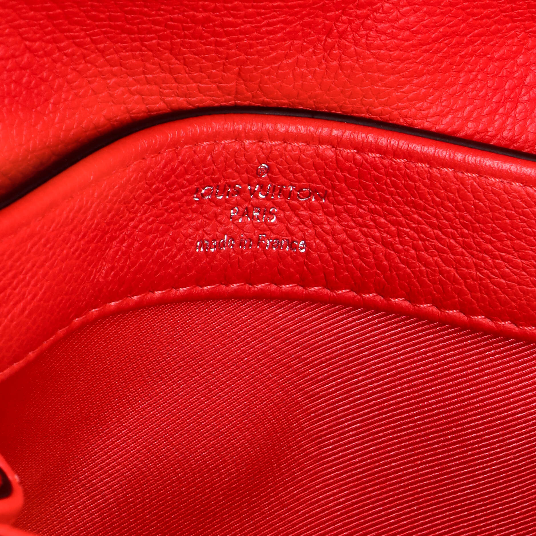 Lockme II Handbag Leather BB