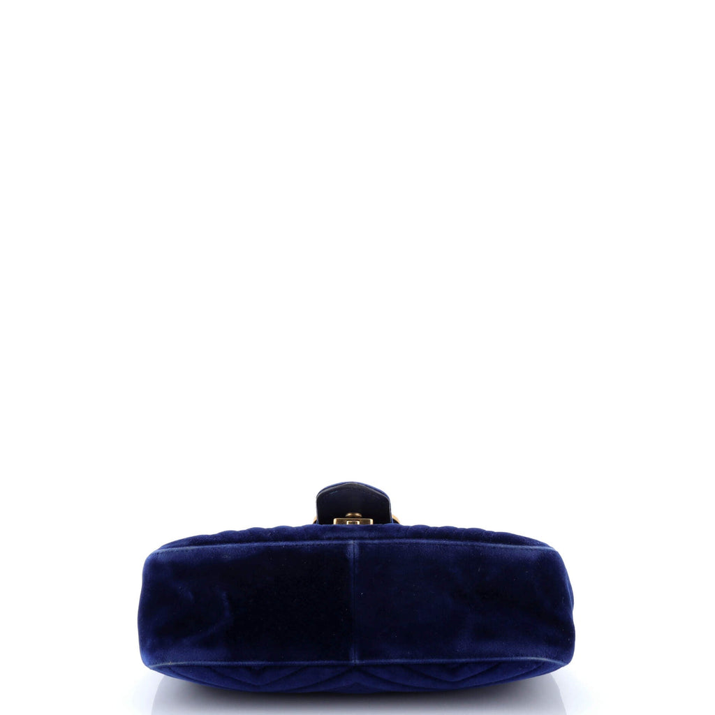 GG Marmont Flap Bag Matelasse Velvet Medium
