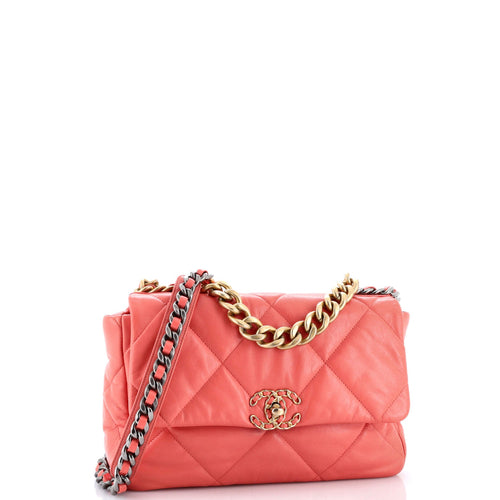 19 Flap Bag Quilted Leather Medium