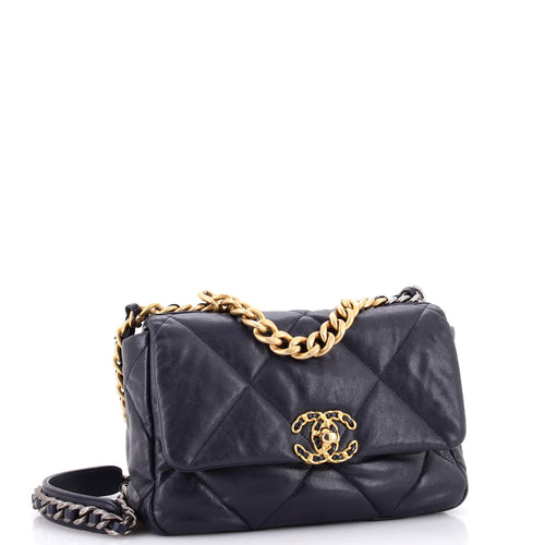 19 Flap Bag Quilted Leather Medium