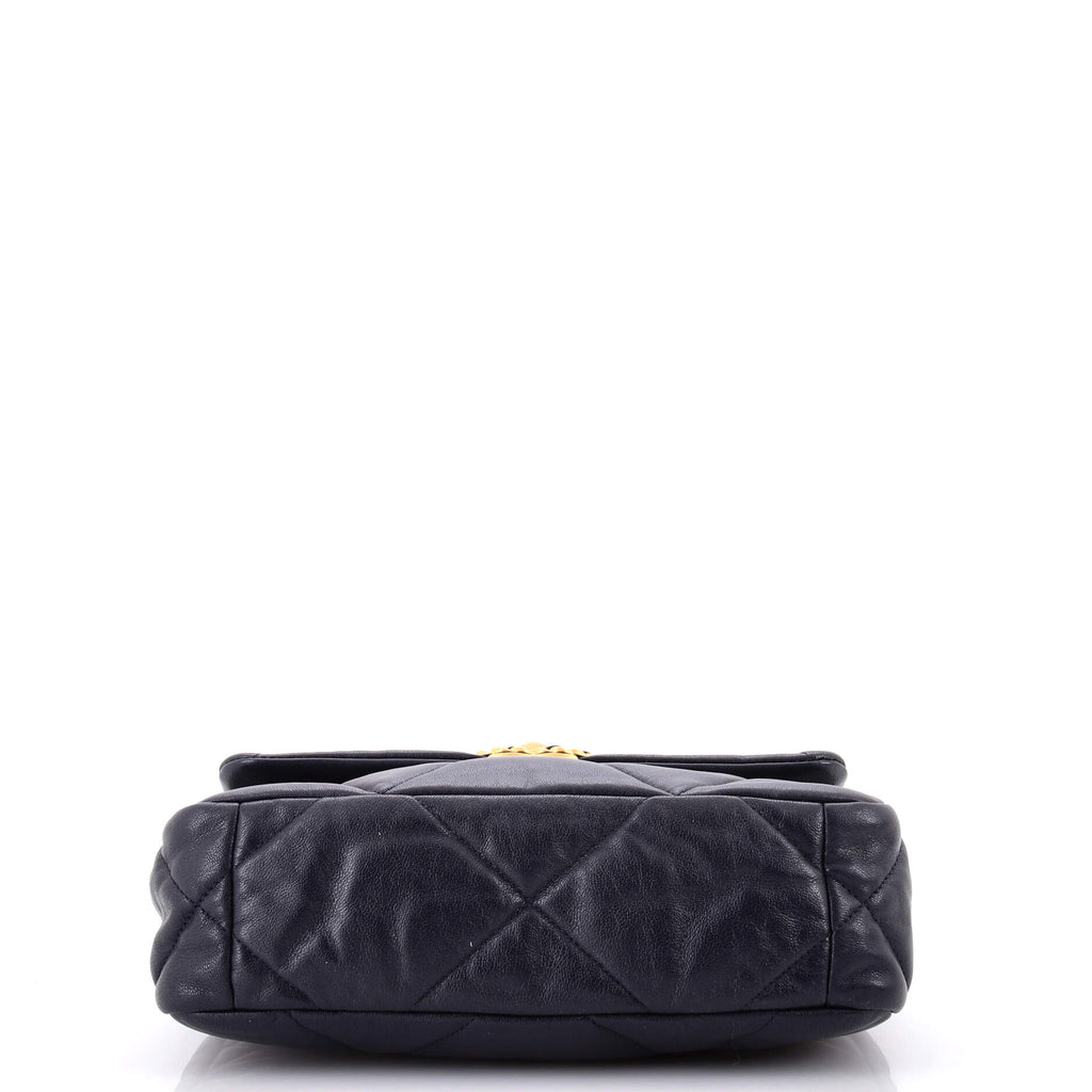 19 Flap Bag Quilted Leather Medium