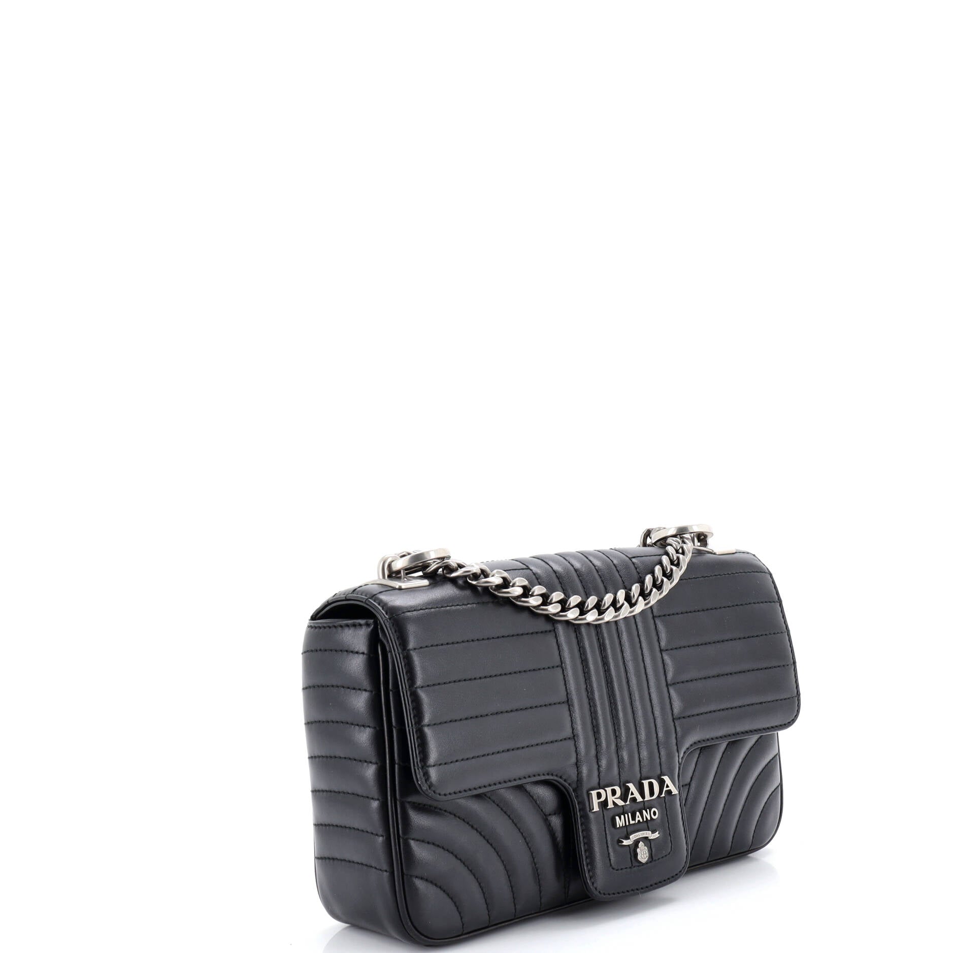 Chain Flap Shoulder Bag Diagramme Quilted Leather Medium