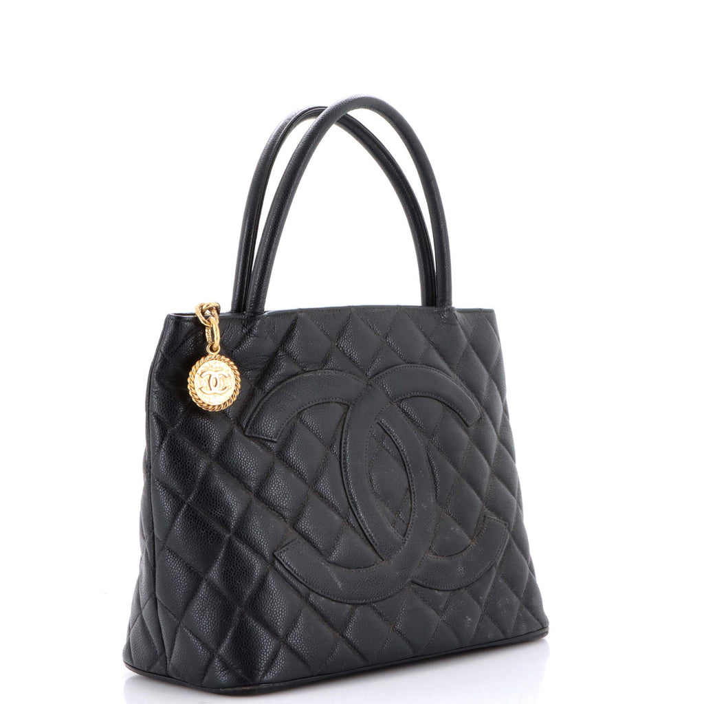 Medallion Tote Quilted Caviar
