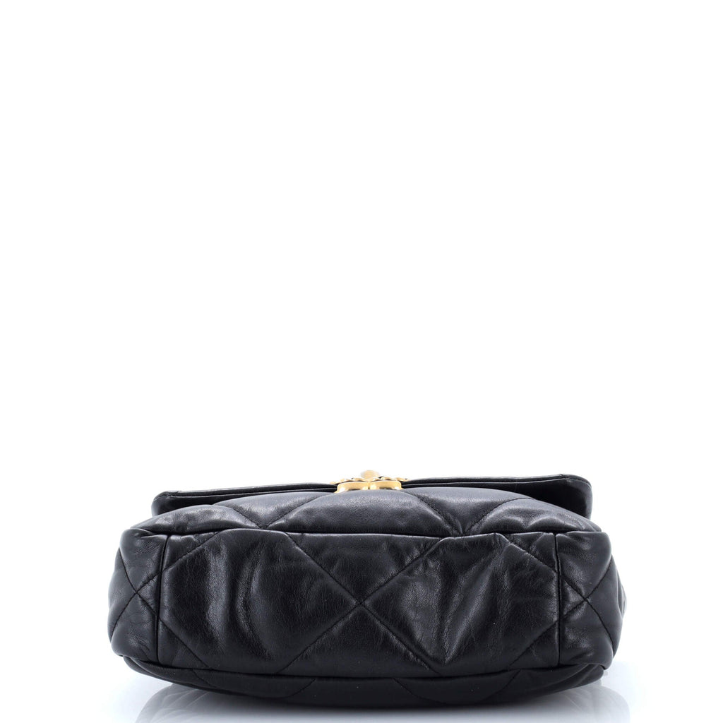 19 Flap Bag Quilted Leather Medium