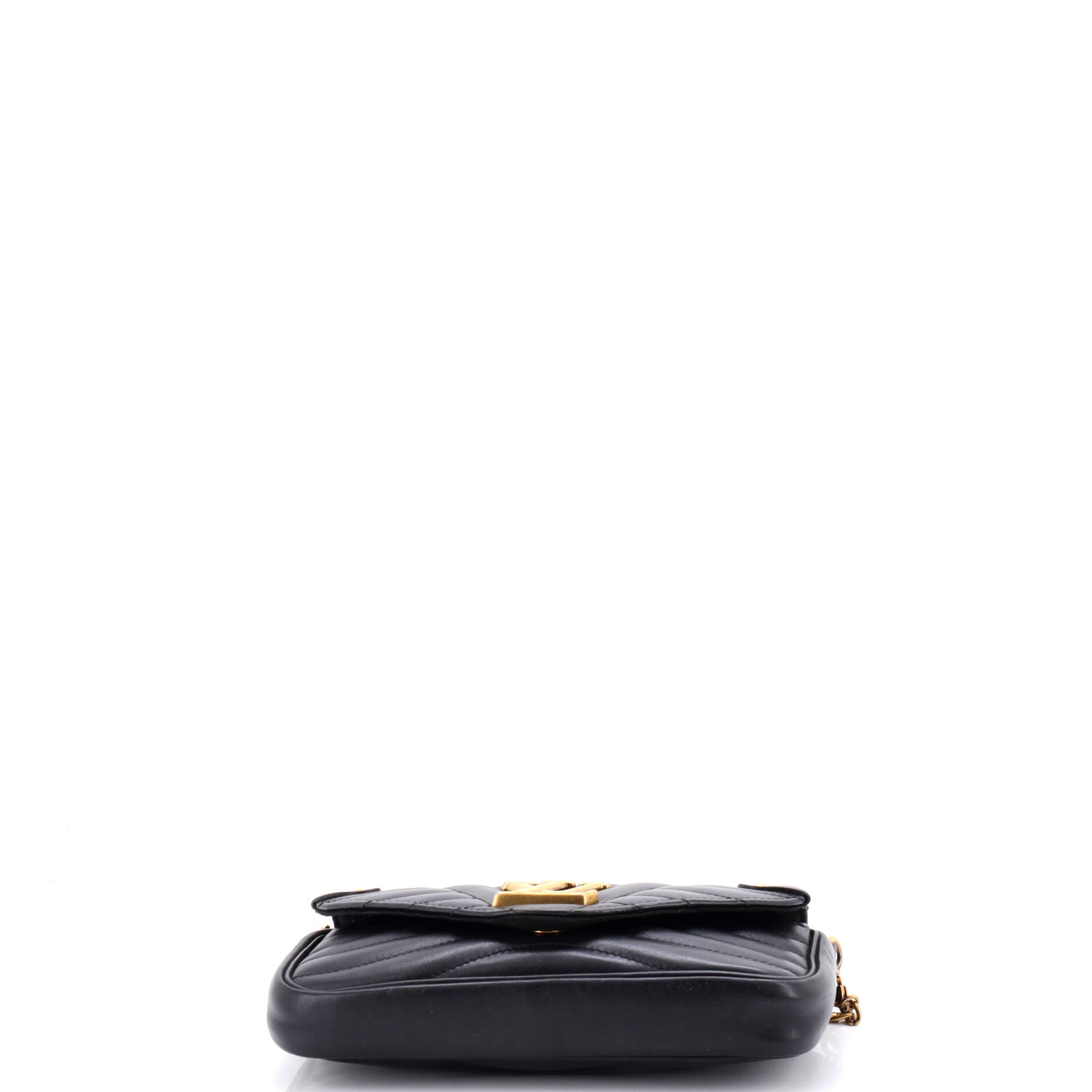 New Wave Chain Pochette Quilted Leather