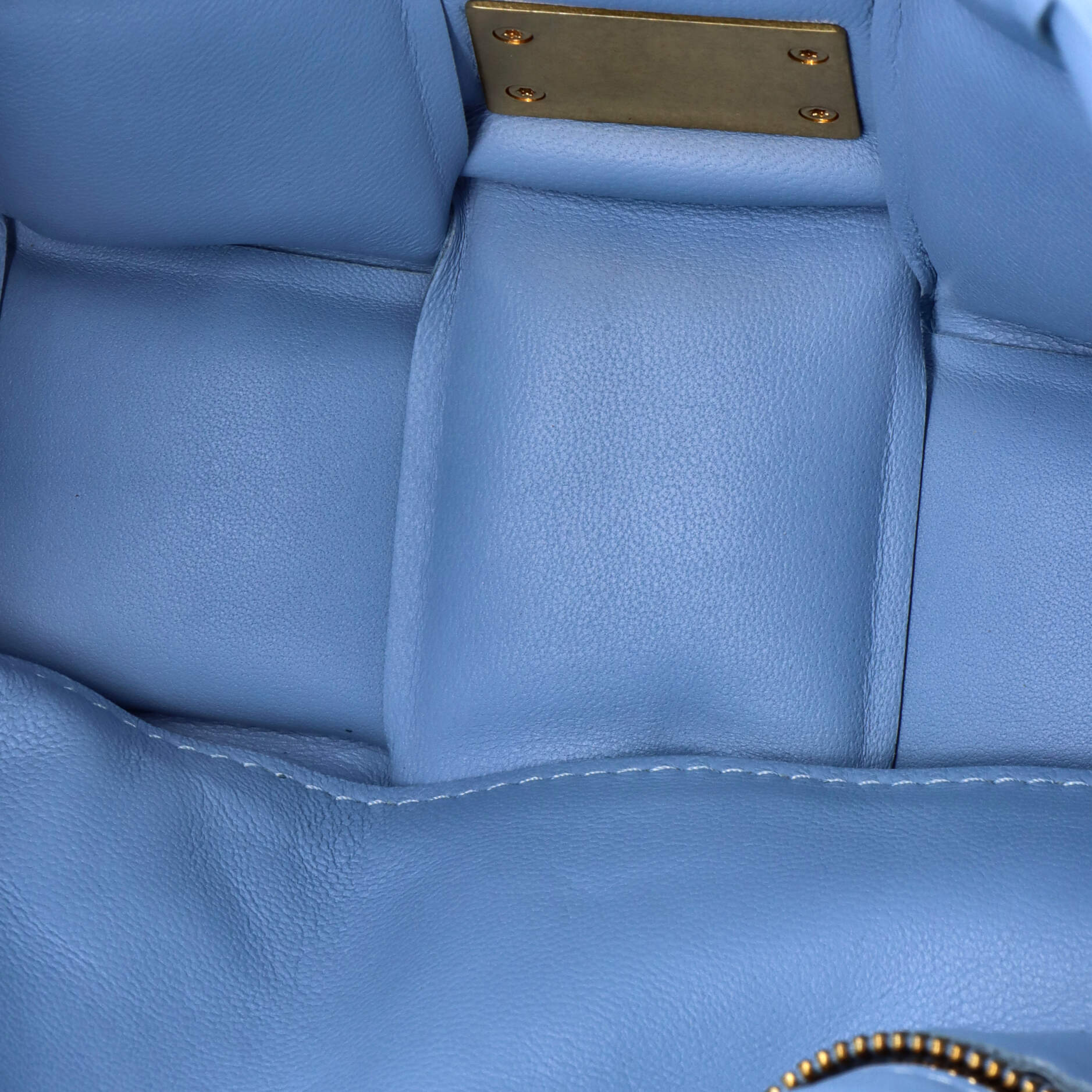 Cassette Crossbody Bag Padded Maxi Intrecciato Leather