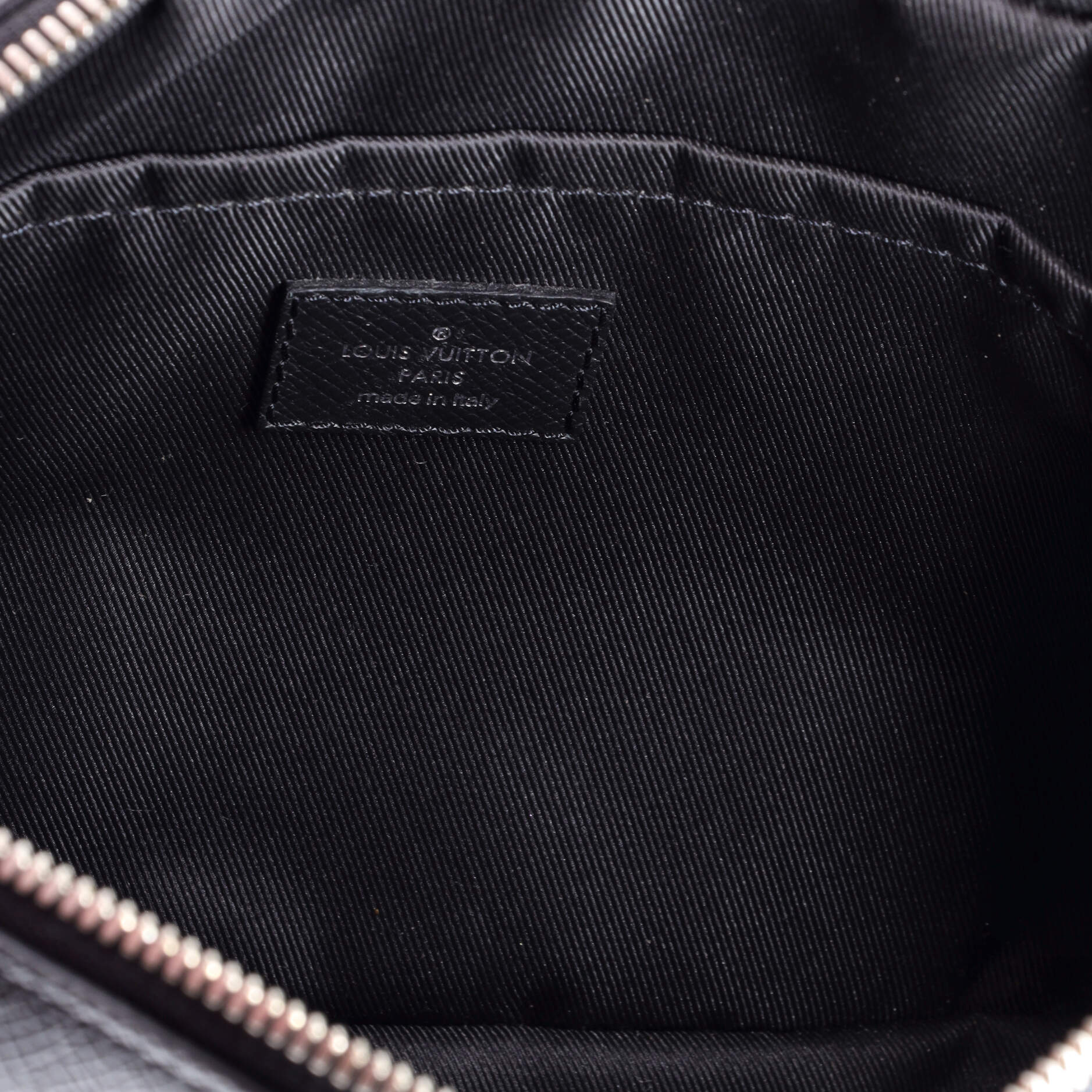 Outdoor Messenger Bag Monogram Taigarama