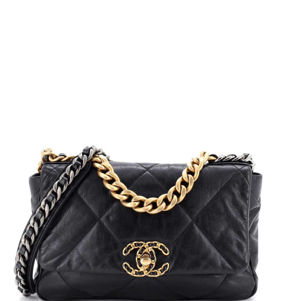 19 Flap Bag Quilted Leather Medium