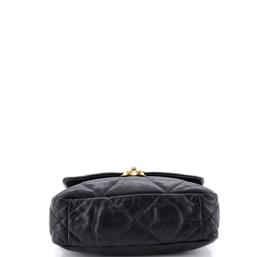 19 Flap Bag Quilted Leather Medium