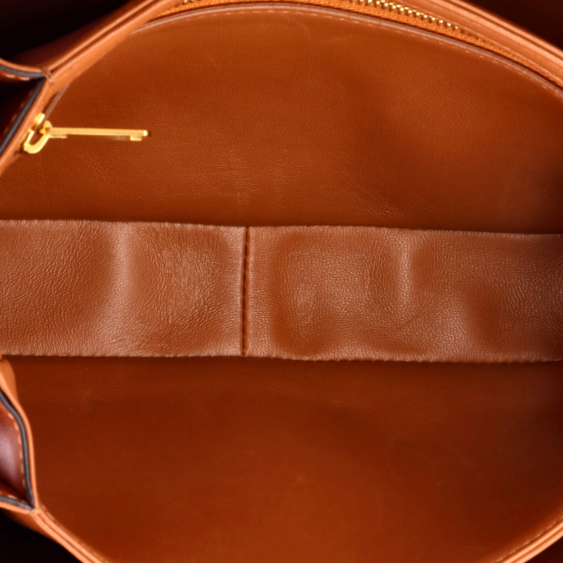 Triomphe Shoulder Bag Smooth Calfskin Large