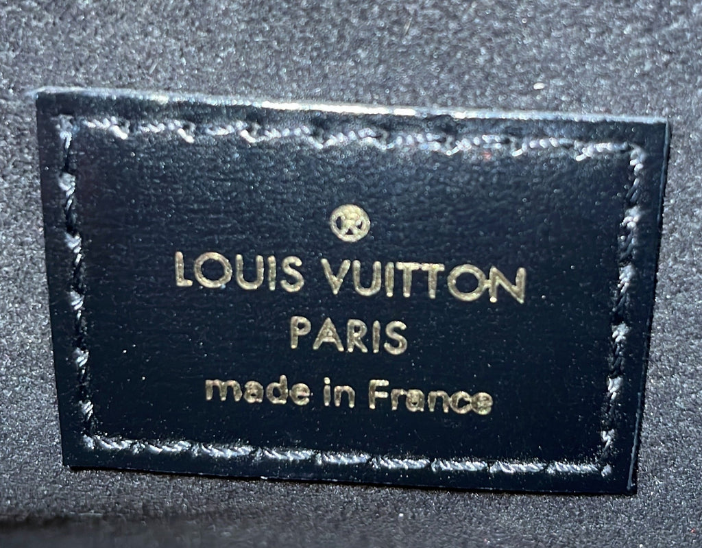 Pochette Metis Reverse Monogram Canvas