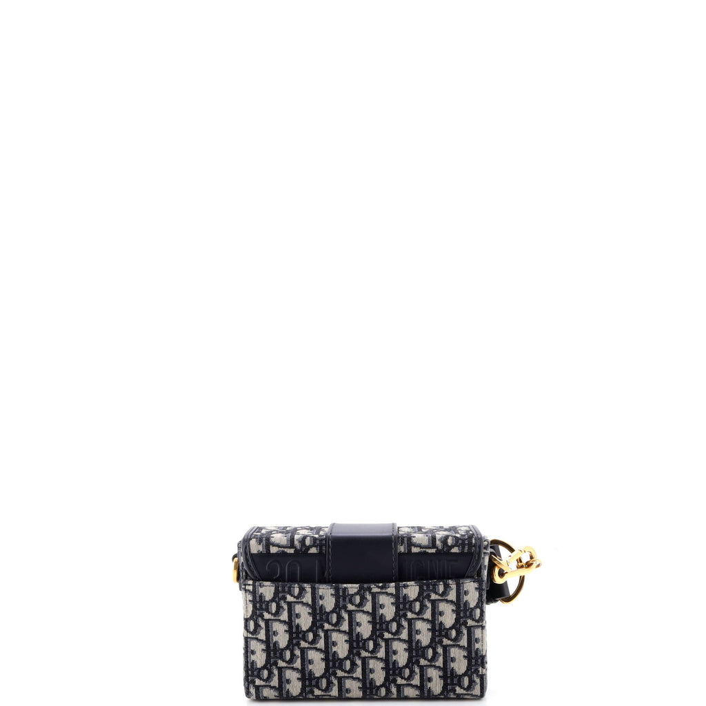 30 Montaigne Box Bag Oblique Canvas