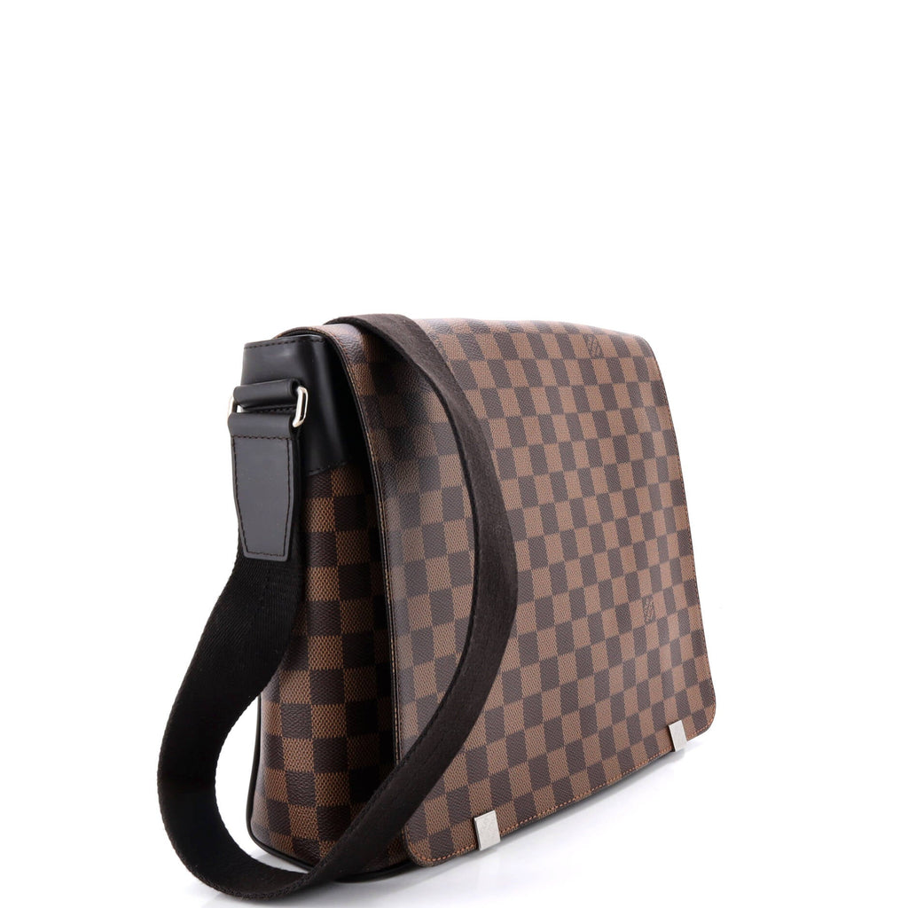 District NM Messenger Bag Damier MM