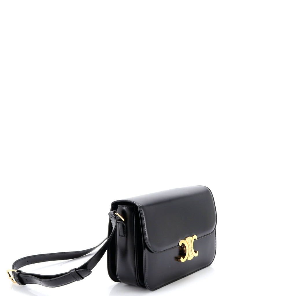 Triomphe Shoulder Bag Smooth Calfskin Medium