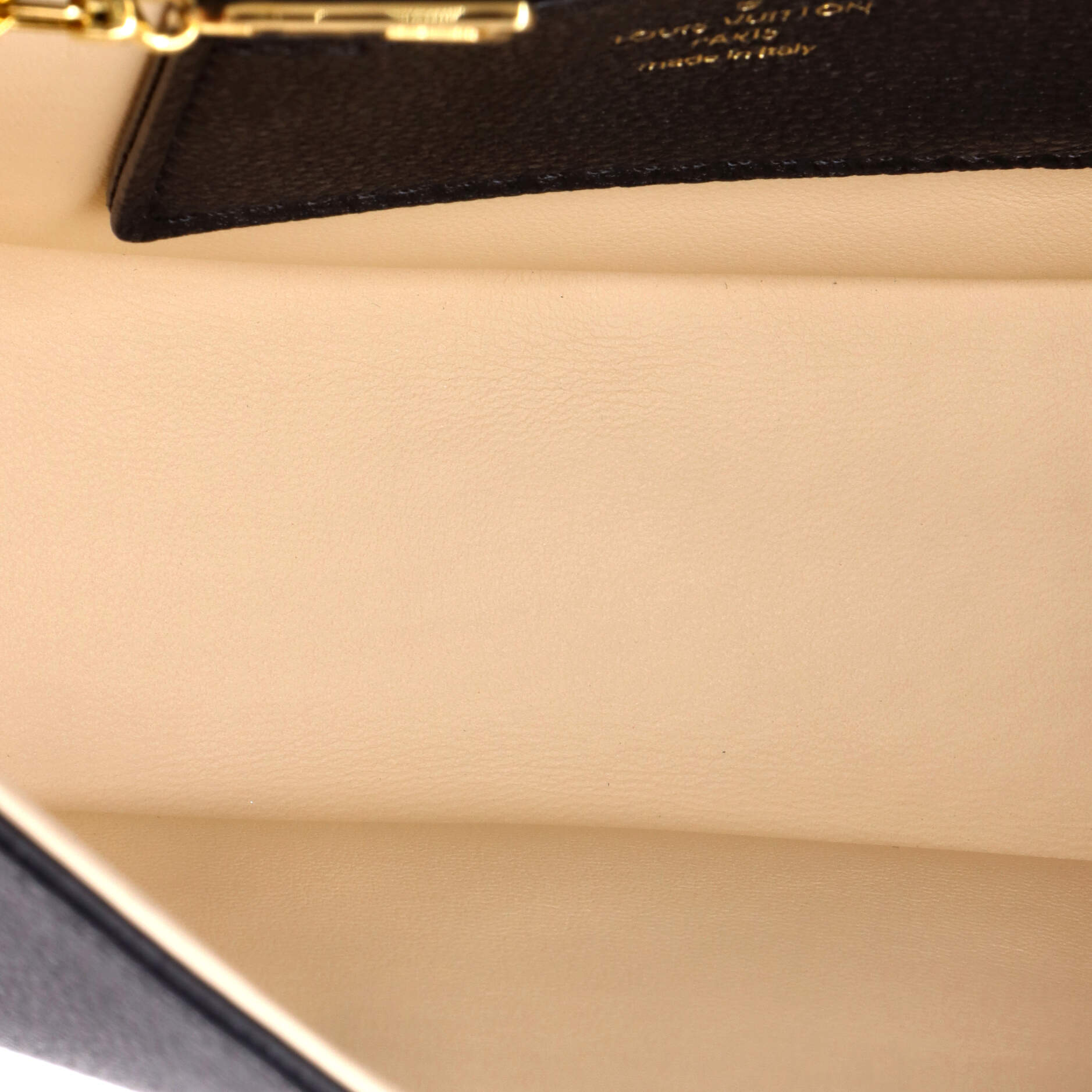 LV Pont 9 Soft Bag Leather PM