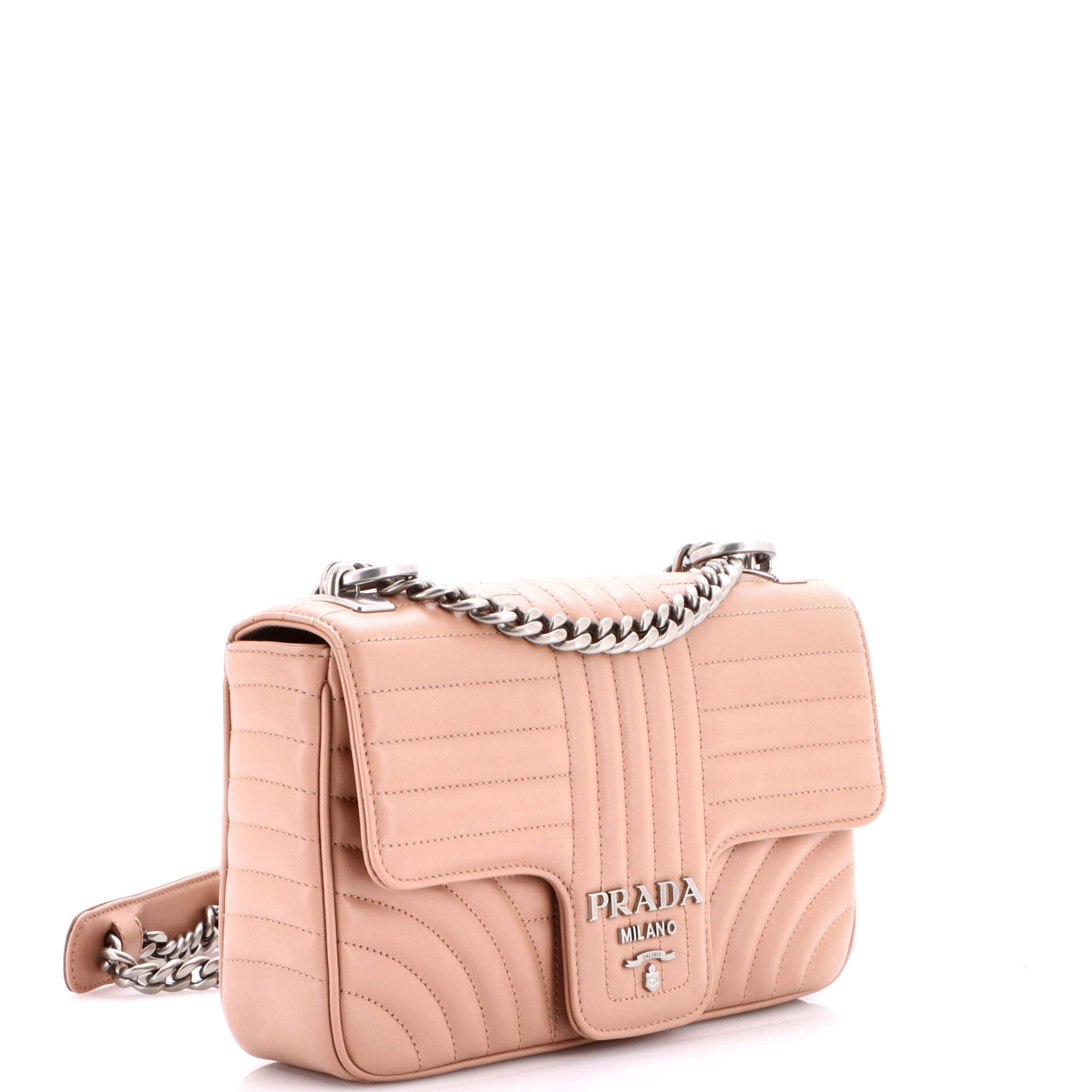 Chain Flap Shoulder Bag Diagramme Quilted Leather Medium