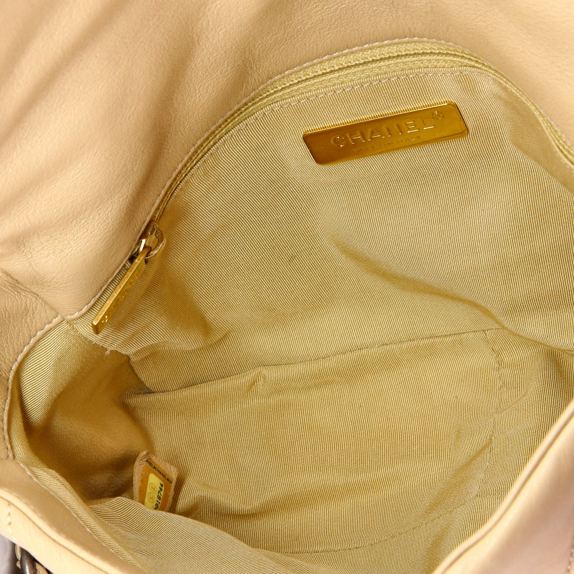 19 Flap Bag Quilted Leather Medium