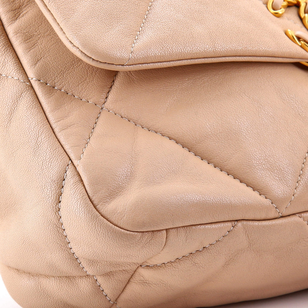 19 Flap Bag Quilted Leather Medium