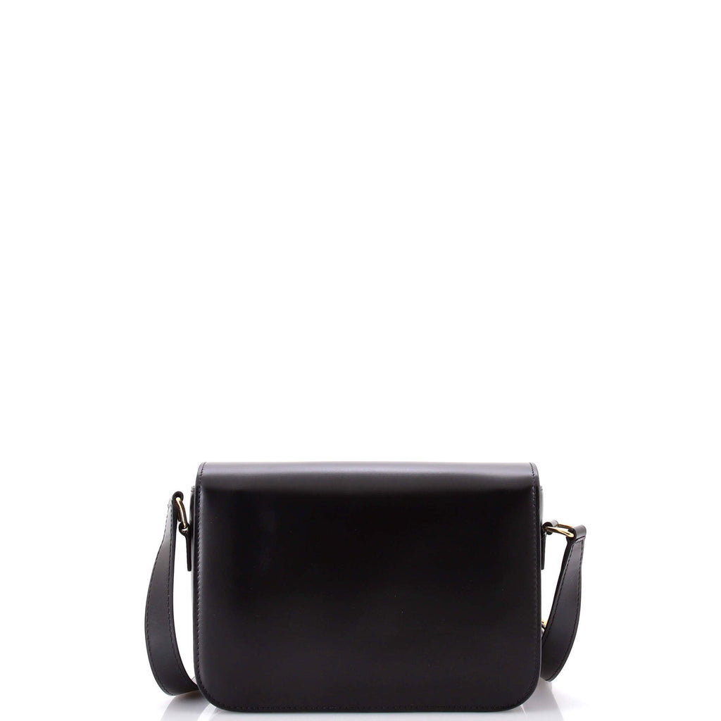 Triomphe Shoulder Bag Smooth Calfskin Medium