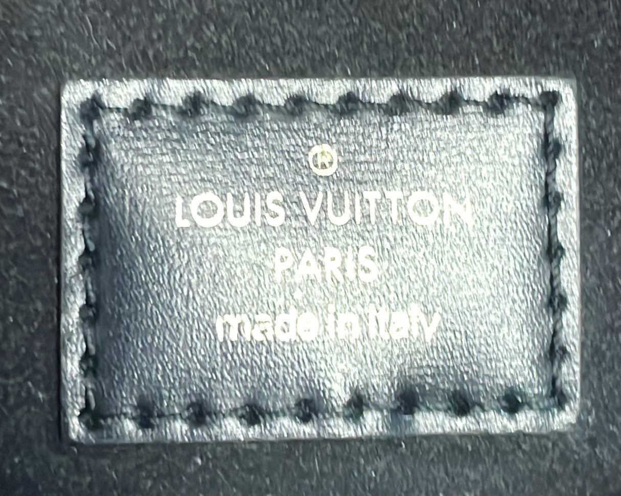Pochette Metis Reverse Monogram Canvas