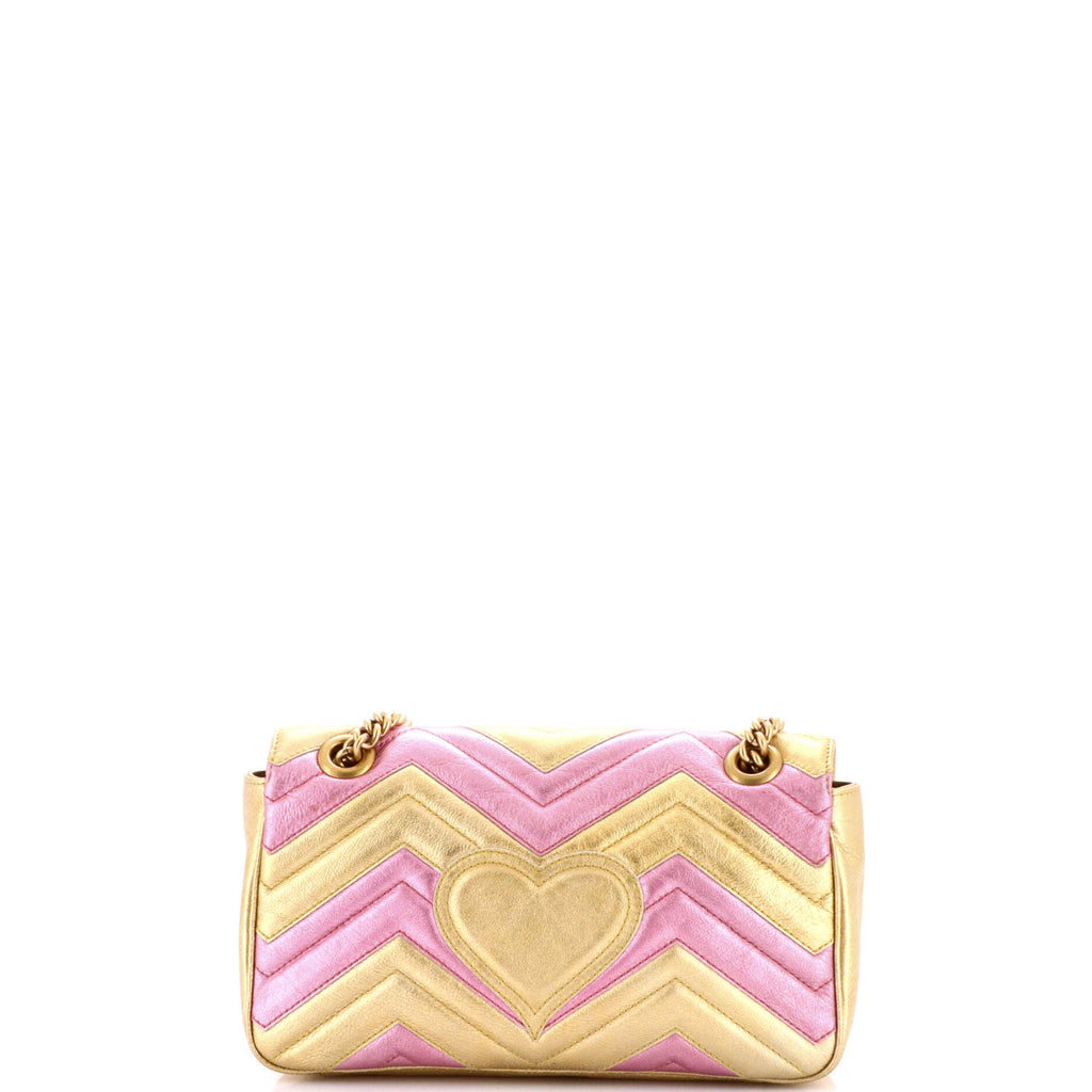 GG Marmont Flap Bag Matelasse Leather Medium