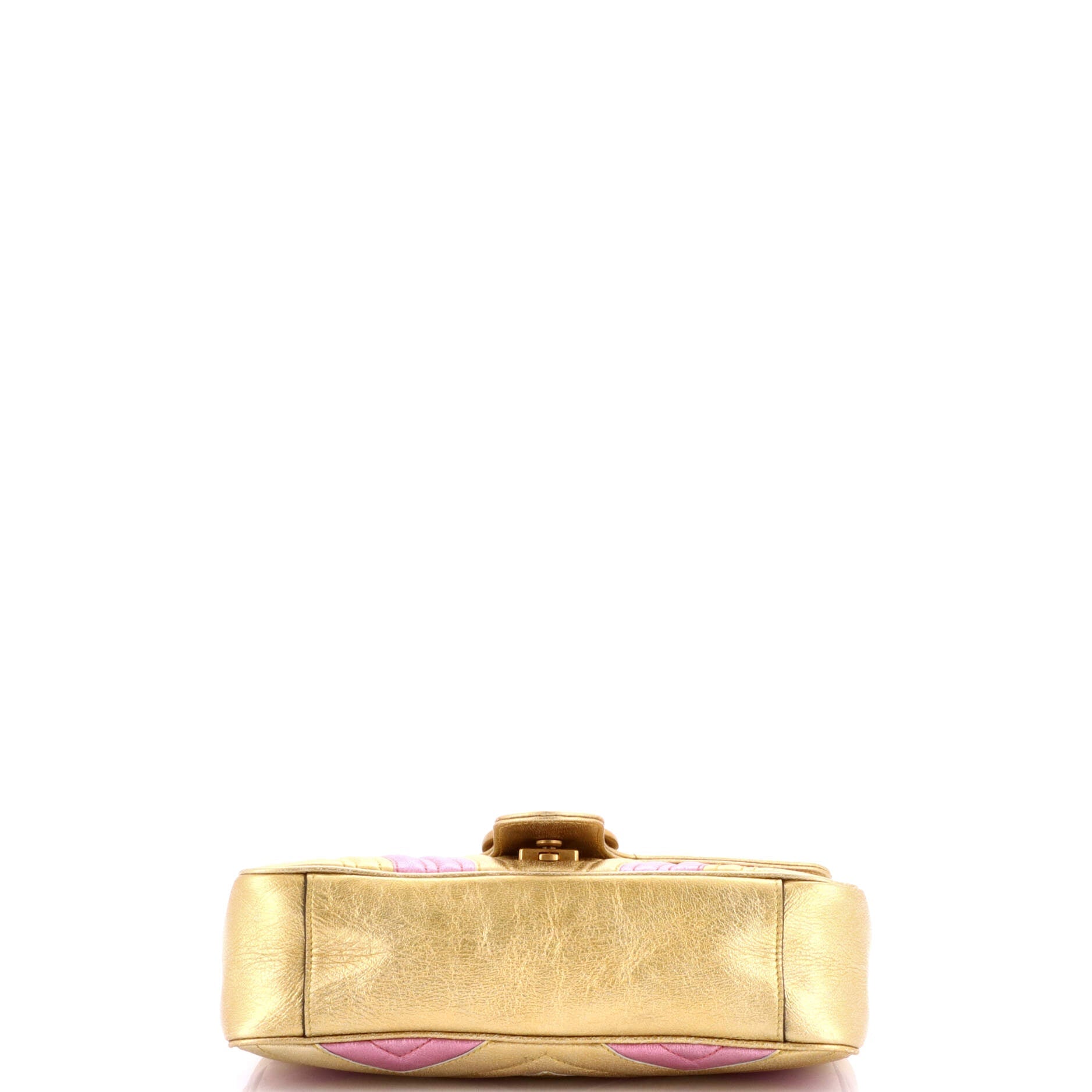 GG Marmont Flap Bag Matelasse Leather Medium