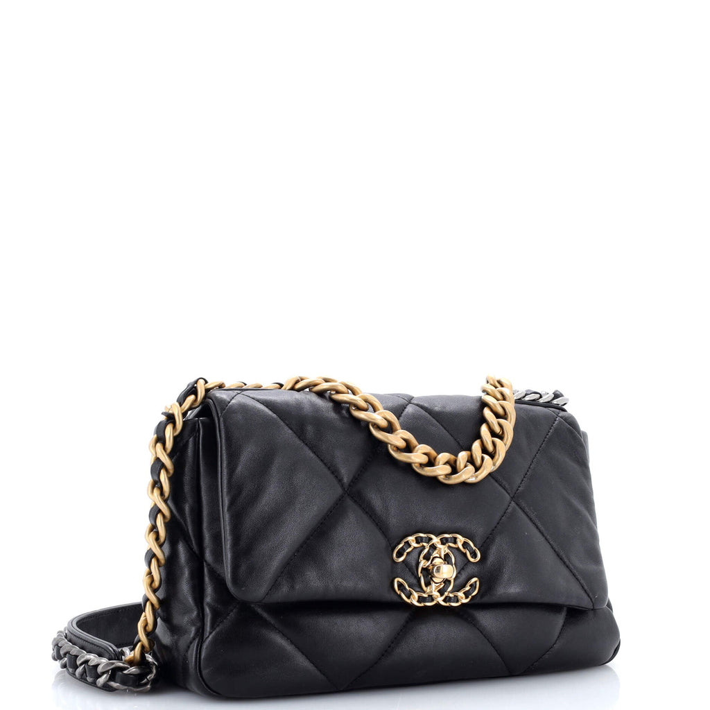 19 Flap Bag Quilted Leather Medium