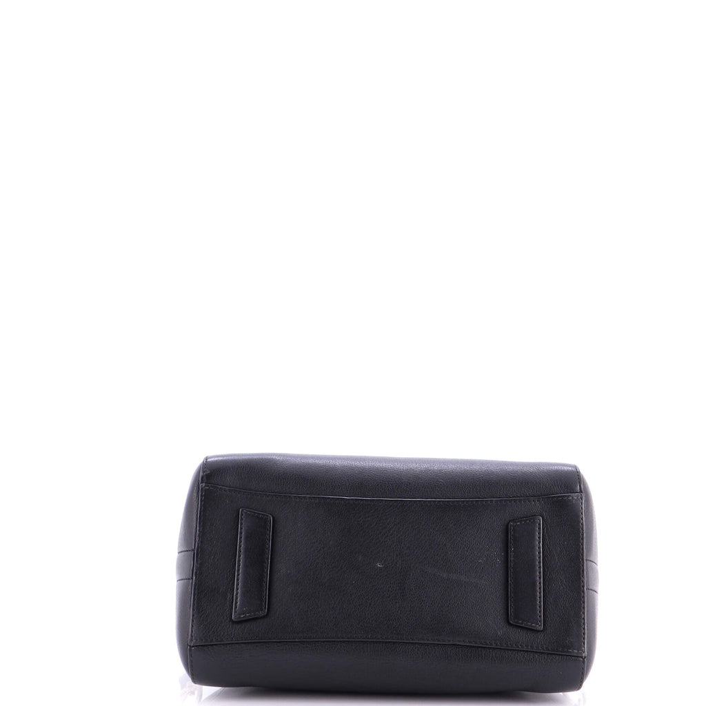 Antigona Bag Leather Small