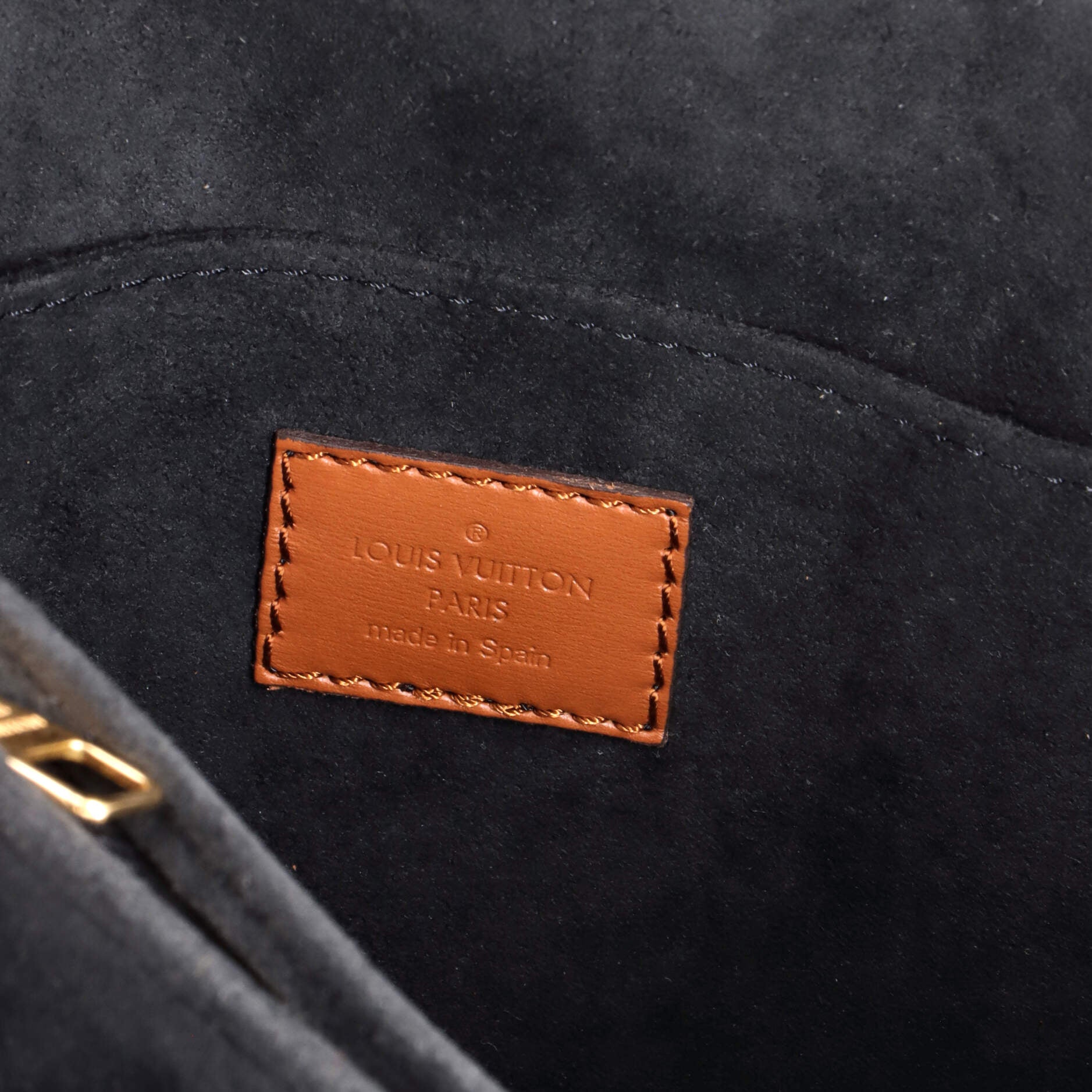 Dauphine Shoulder Bag Reverse Monogram Canvas MM
