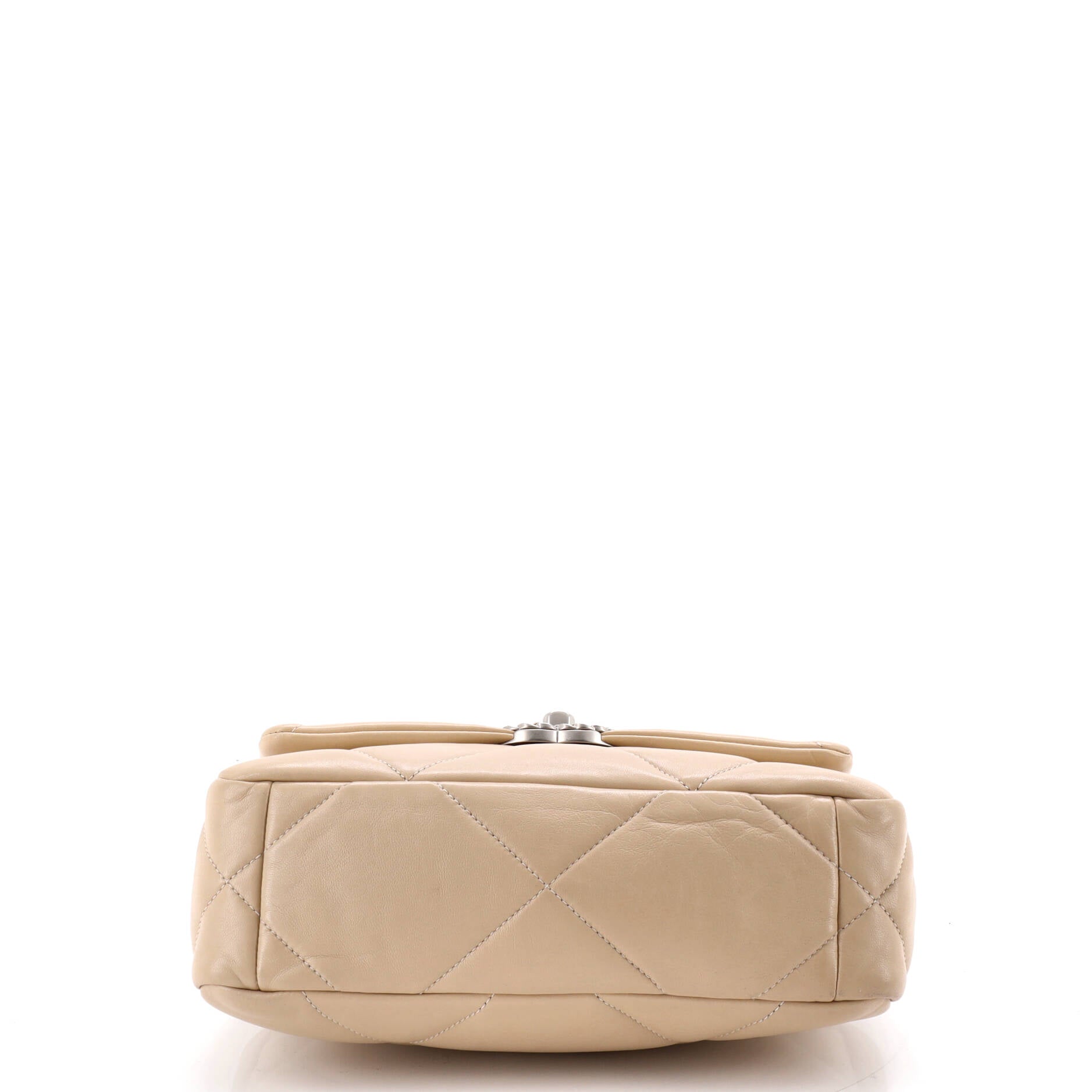 19 Flap Bag Quilted Leather Medium
