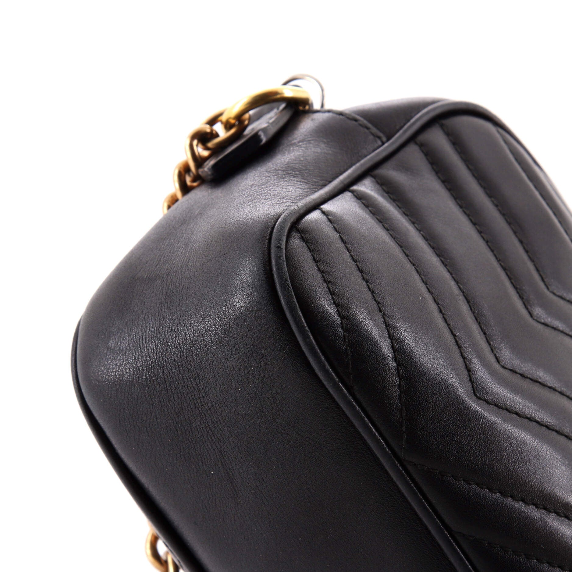 GG Marmont Shoulder Bag Matelasse Leather Small