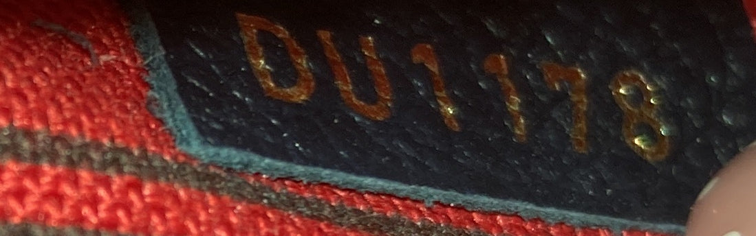 Pochette Metis Monogram Empreinte Leather