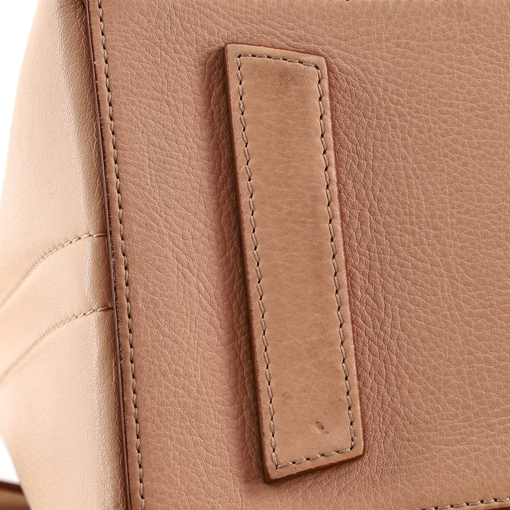 Antigona Bag Leather Medium