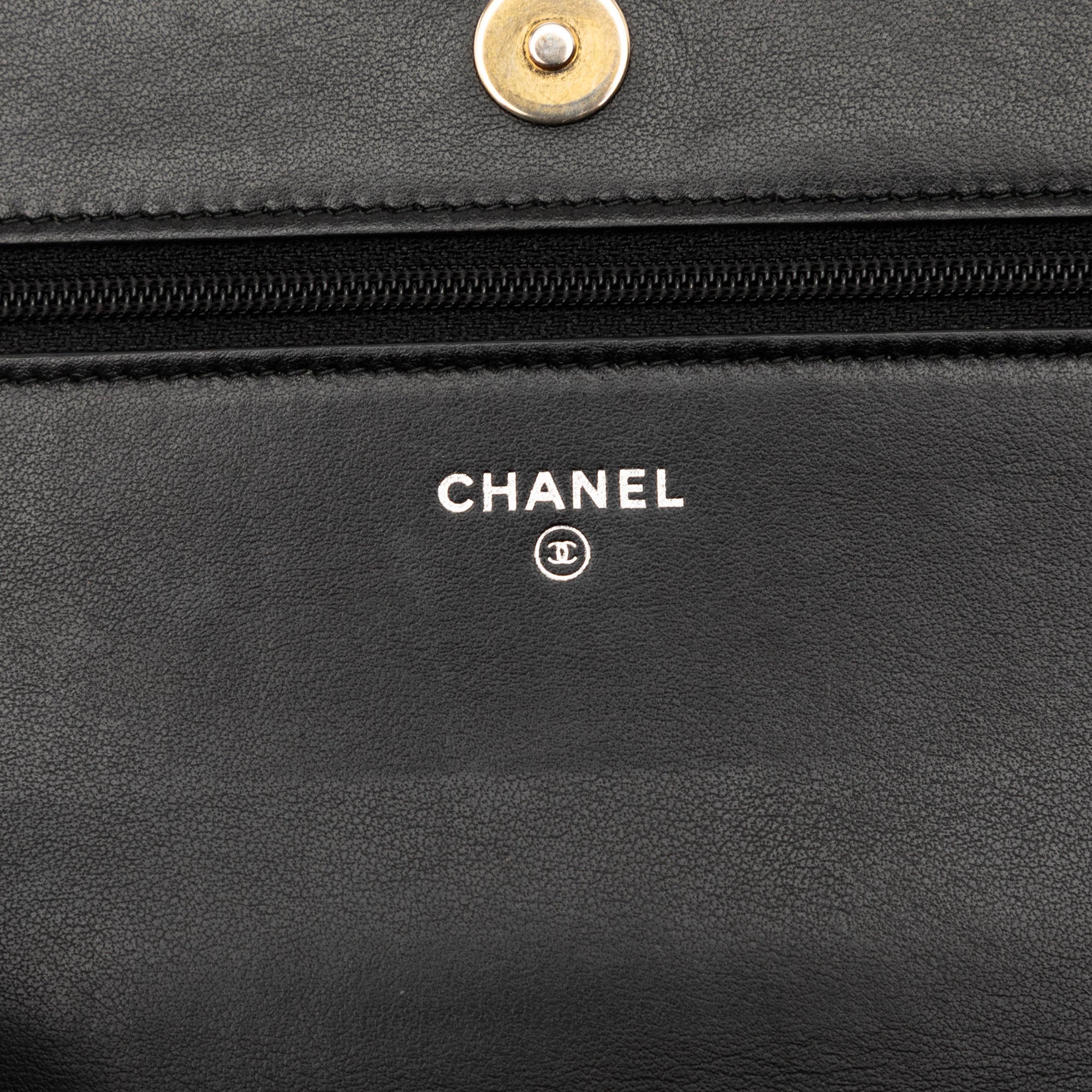 Gabrielle Wallet on Chain Quilted Aged Calfskin